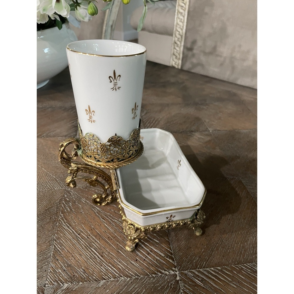Vtg Stylebuilt Gold Gilt Ornate Fluer de Lis Porcelain Soap Dish Cup Holder
